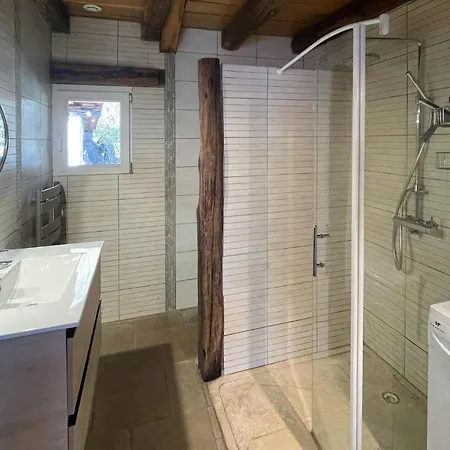 2 Bedroom In Hébergement de vacances