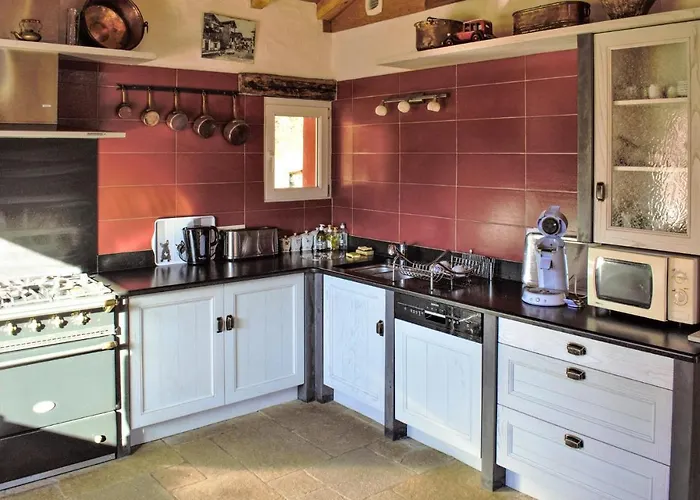 2 Bedroom Cozy In בית נופש